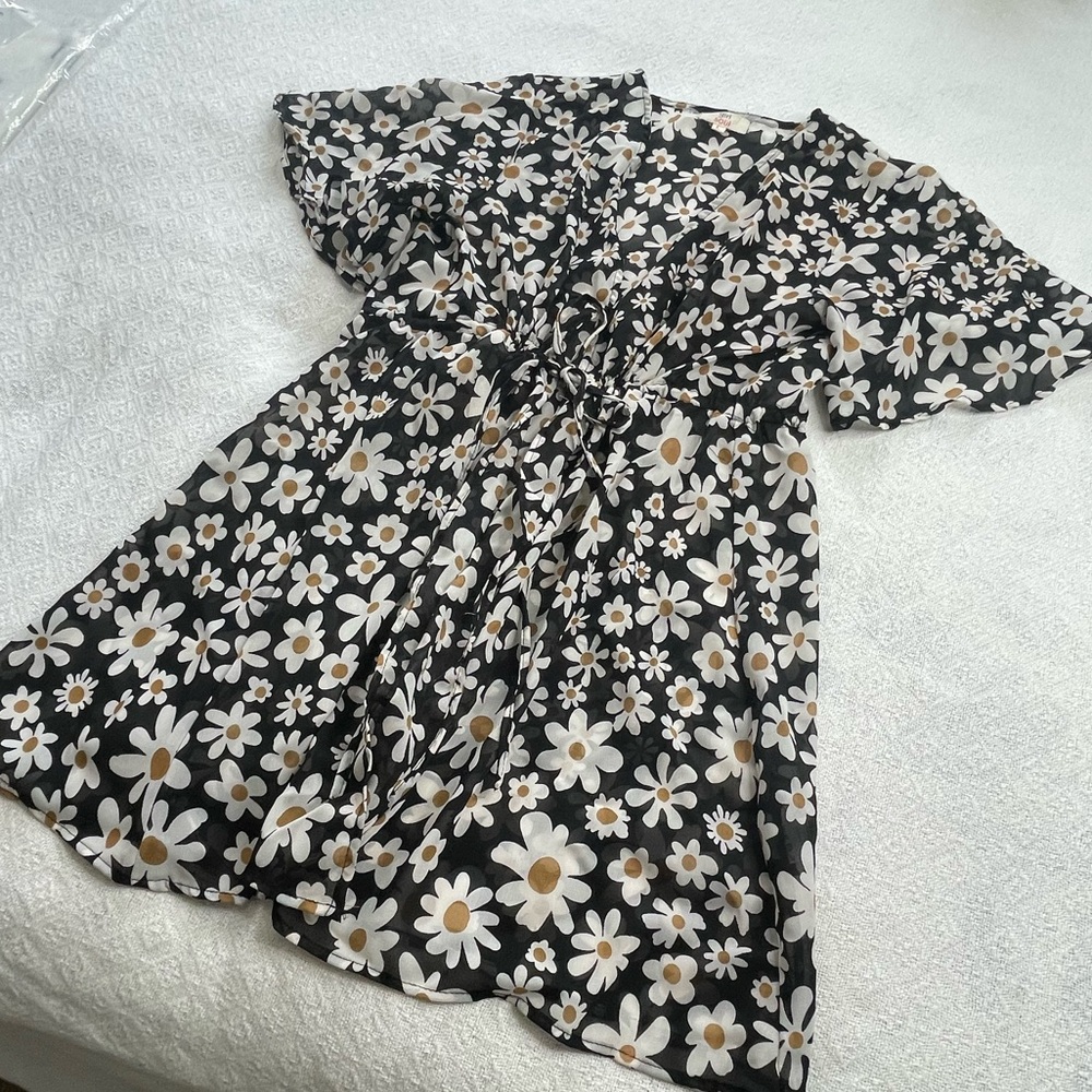 Girl Soul  Black Floral Swim Coverup Dress with White Daisy Print Size Large